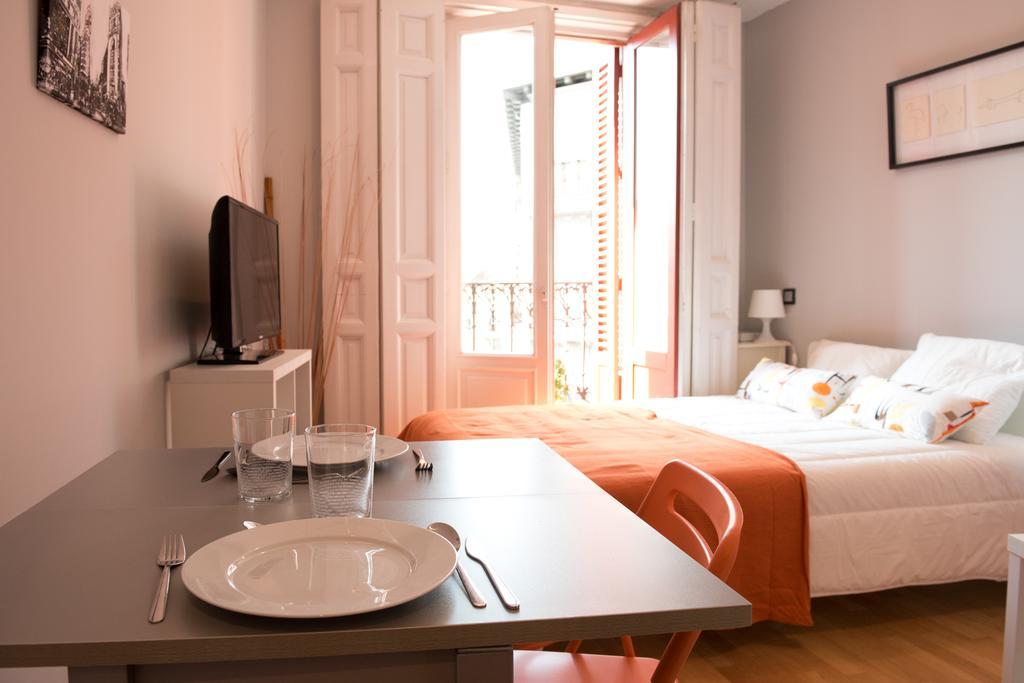 Estudio Plaza Mayor Madrid Extérieur photo